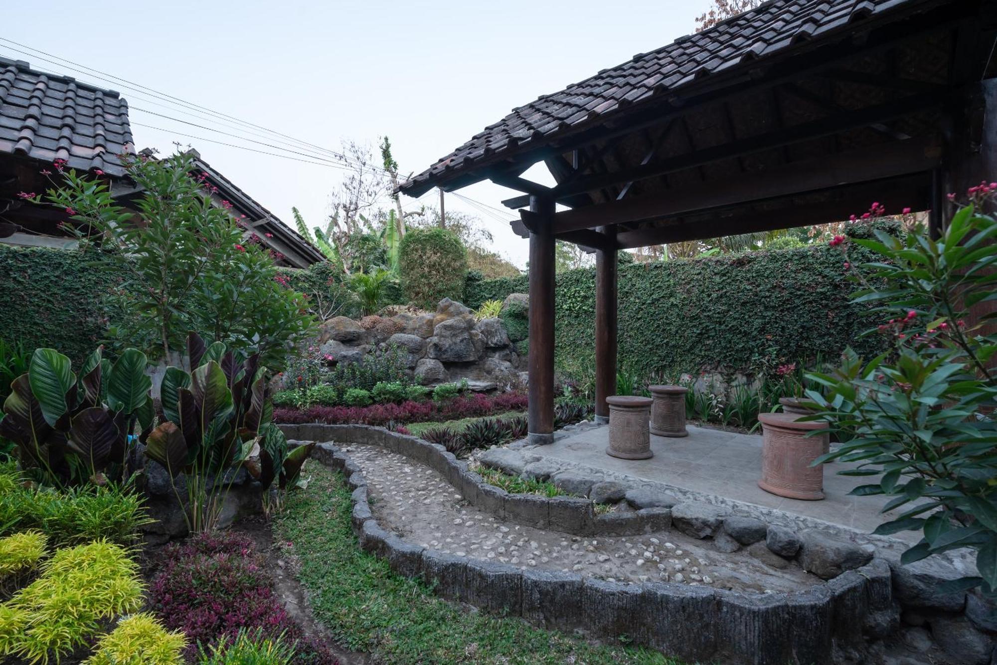 Hotel Super Oyo 1778 Omah Duwet Beran Kidul Exterior foto